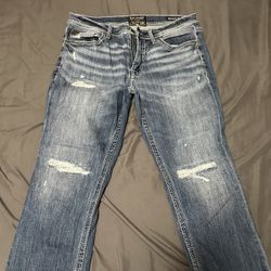 Buckle Salvage Ripped Jeans 