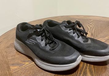 Skechers Skech-Lite Pro Memory Foam Sneakers Women’s Size 10.5