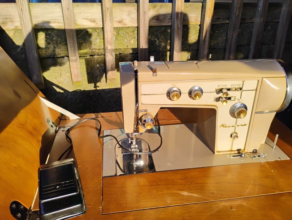 Collapsible 1960s Kenmore Diamond Edition Sewing Machine