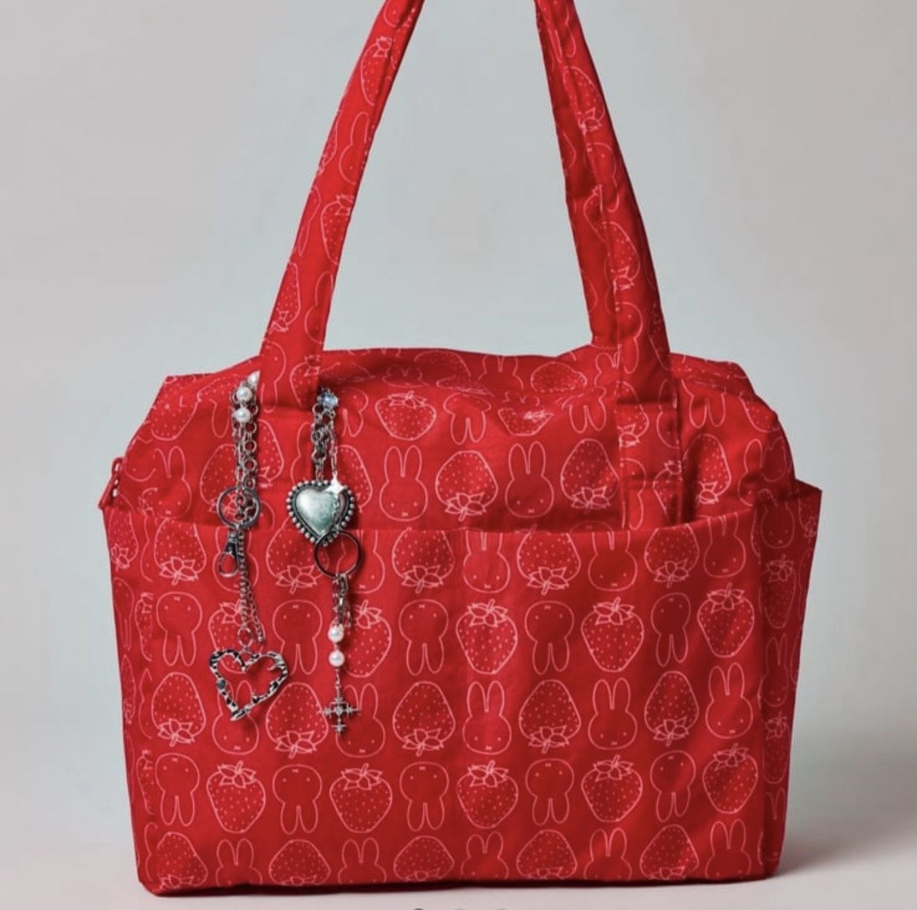 BAGGU & Miffy UO Exclusive Small Cloud Carry-On Bag