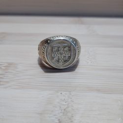 18k Ring 8.5 Only 250 I Need Money Tonight 