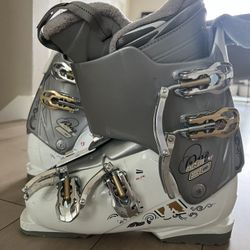 Nordica Ski Boots Size 26.5