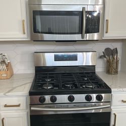 Samsung Gas Range And Samsung Microwave 