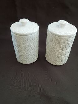 Flour containers (2)