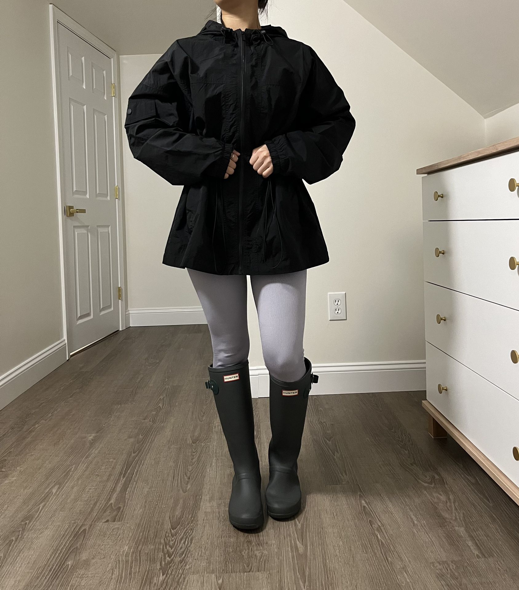 Calvin Klein Women’s Performance Repel Packable Jacket Raincoat Size M (NWT)