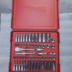 MILWAKEE 56pc 3/8" in drive sea metric  ratchet socket tool set new