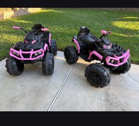 12V Kids Ride-On Electric ATV, 4-Wheel Quad Car Toy w/Bluetooth, Treaded Tires, LED Headlights, Radio - Pink