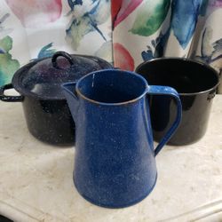 Country Kitchen Vintage Enamel Ware Blue White Speckled Cowboy Coffee Pot, Blue & White Speckled Enamel Stock Pot With Lid & Side Loop Handles Plus Bl