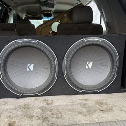 2 Kicker Q 15” Speakers 2 Amp  Full Bundle
