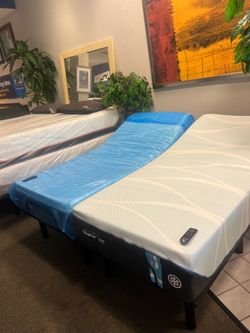 🔥Tempur luxe breeze sofr split king adjustable set up $2500