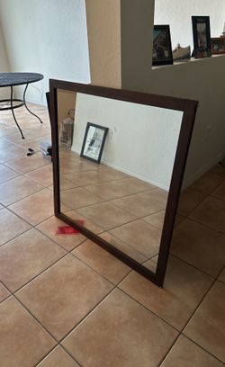 Mirror In Great Condition / 20$ / 3.5ftx3.5ft