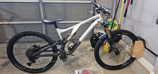 Specialized Stumpjumper Evo Elite Alloy