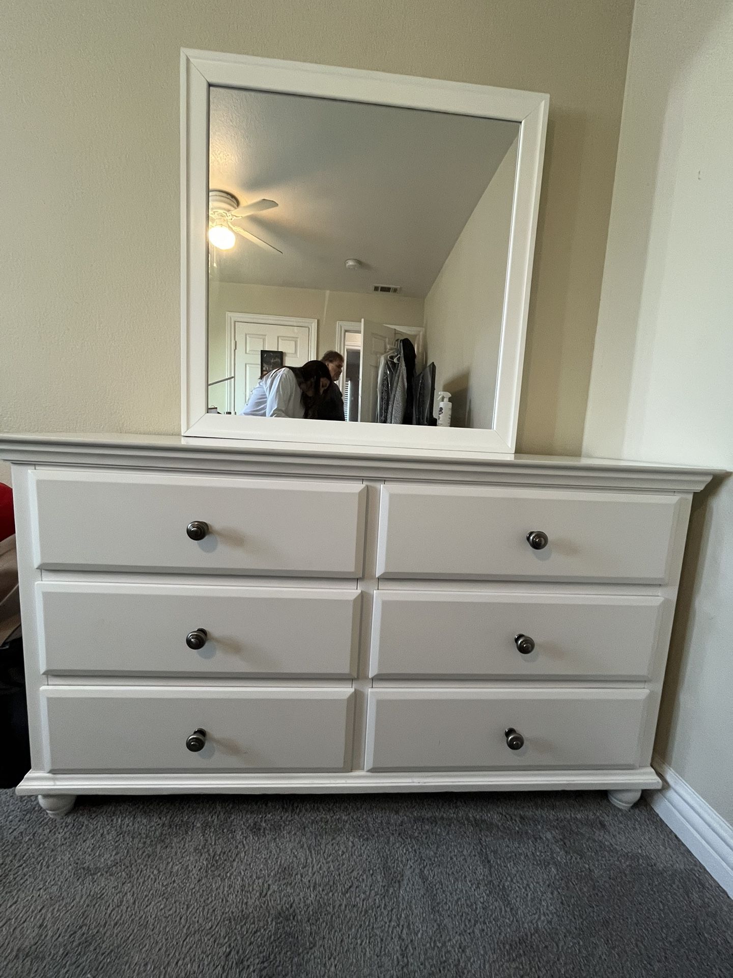 White Dresser With Mirror 