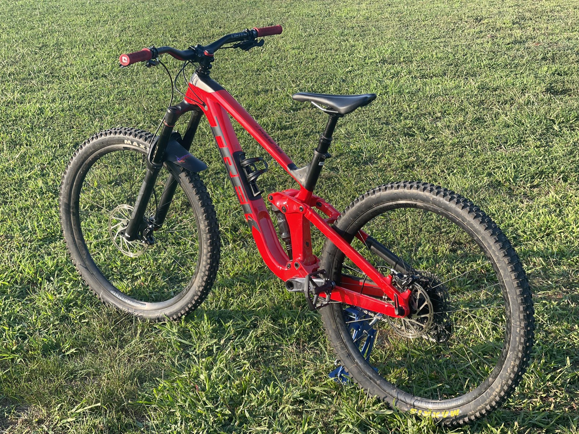2021 Trek Slash 7