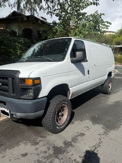 2010 Ford E250