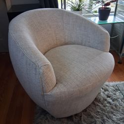 Single person stylish swivel chair