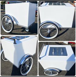 Beautiful ice cream cart...popsicle cart. Paleta cart.