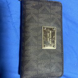 Brown Michael Kors wallet 