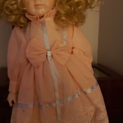 Vintage Collector Porcelain Dolls Set Of 7 