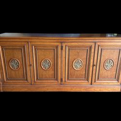 Vintage Henredon Wood Buffet/Sideboard/Credenza/TV Stand