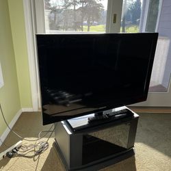 Samsung TV (with or without stand)