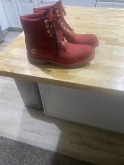 Red Timberlons