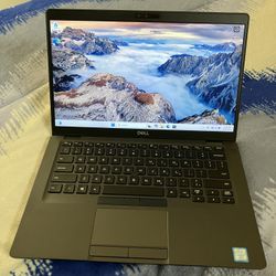 Dell Laptop- i7, 32gb Ram, 512gb SSD, Fast!