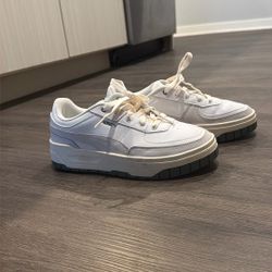 Puma Sneakers Women Size 7.5