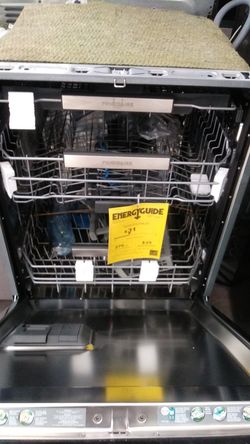 New Frigidaire professional 3 rack dishwasher
