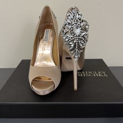 Badgley Mischka Kiara Embellished Peep-toe Pump