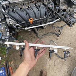 2011 Jetta 2.5 Fuel Rail 