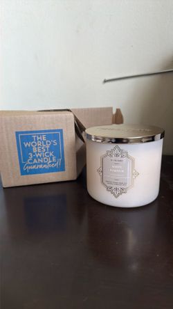White Barn: White Pumpkin Candle