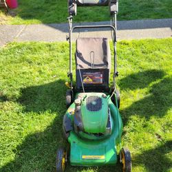 John Deer Self Propelled Gas Lawn Mower