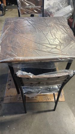 Dinning table with 2 chairs