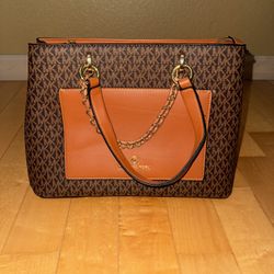 Michael Kors Handbag Everyday Shoulder Bag Women’s Designer Bags  Brand new, comes with dust bag, great gift the holiday season   I sell many designer