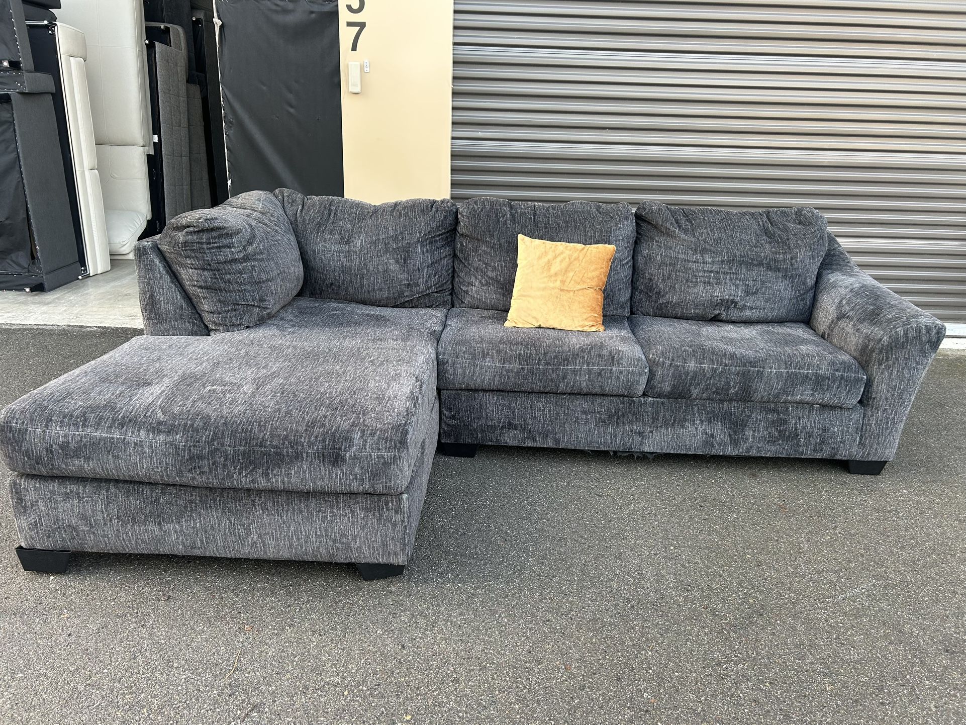 Sectional Couch 