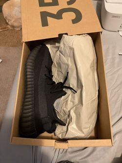 Yeezy 350 Onyx 10M