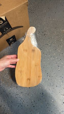 Cutting board/serving board