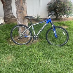 Trek 4300 Front Suspension Mountain Bike 