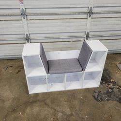 Like New Wooden Kids Reading Bench With Cushions 