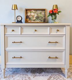 Pottery Barn 5 Drawer Dresser, Taupe