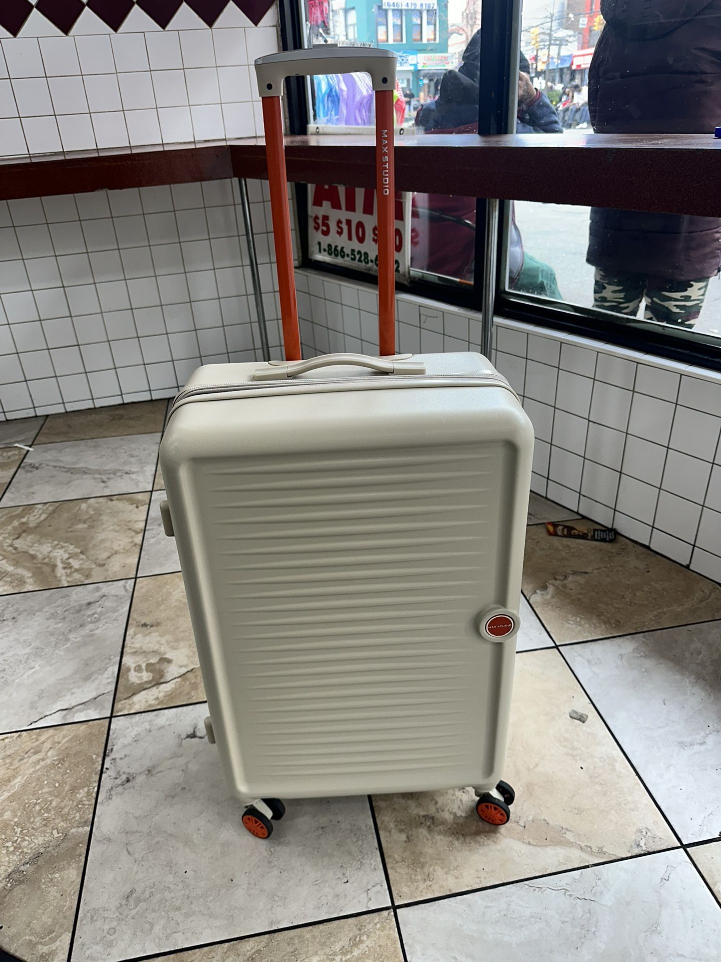 Max Studio Luggage Hard Shell