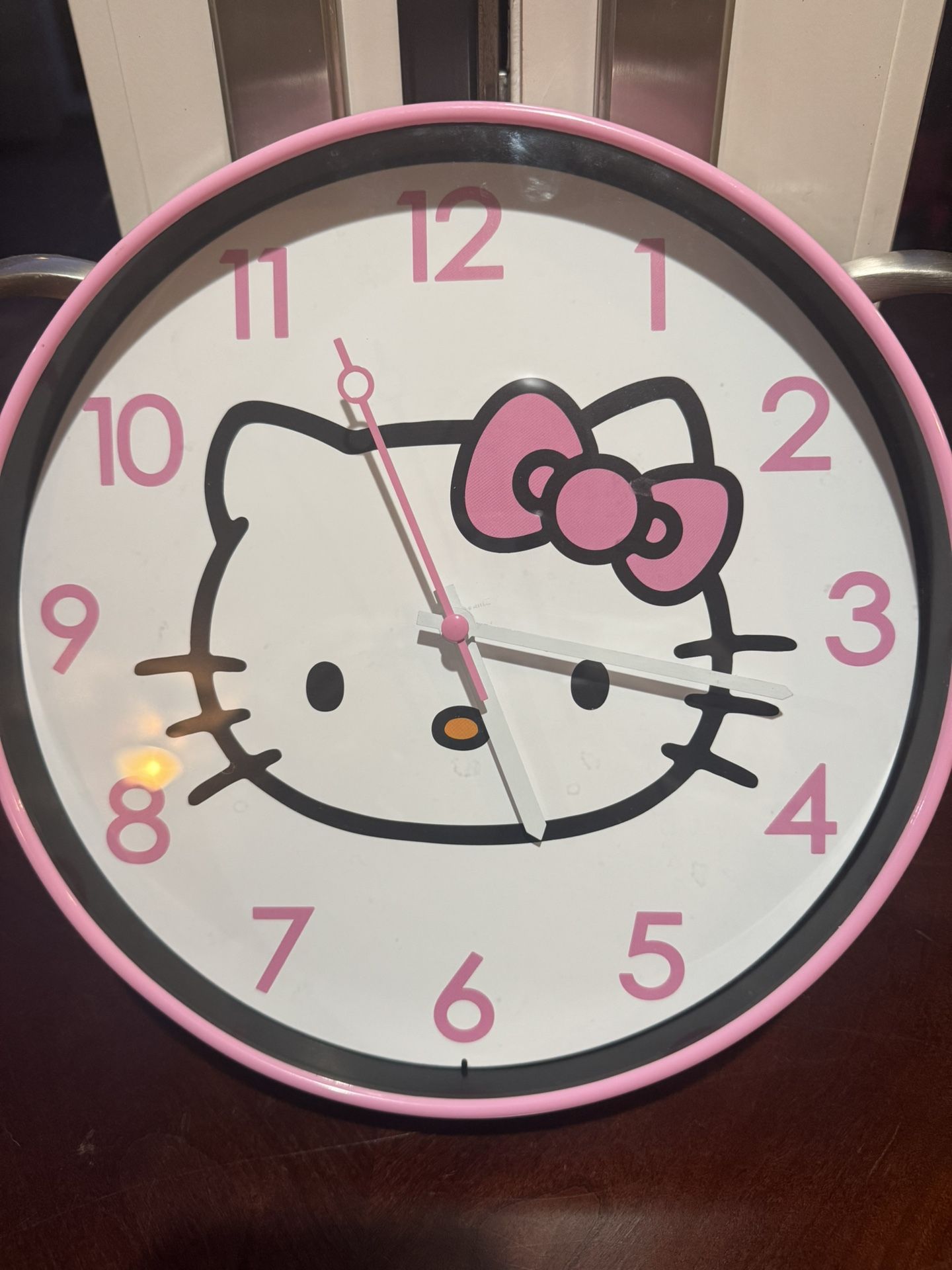 Hello Kitty Clock