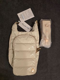 BRAND NEW Wanderfull Handle Hydrobag