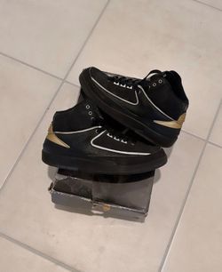 Jordan 2 metallic size 9