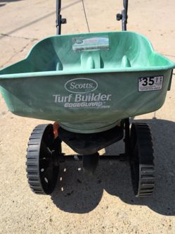 Scott's Turf Builder