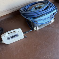 Dolphin Nautilus CC Plus pool vacuum