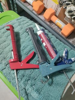 Guns for caulking