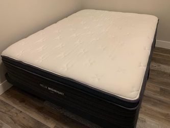 Helix Midnight Luxe Mattress