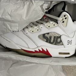 [lightly worn 1x] Supreme X Air Jordan 5 Retro “White” - size 10 